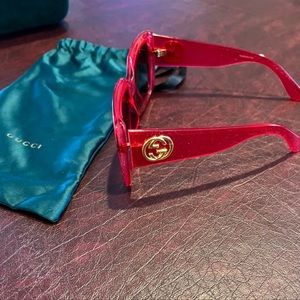 Gucci BNWT Oversized Sunglasses